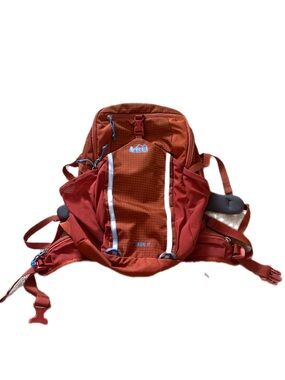 REI Tarn 18L Red-Orange Daypack